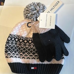 Tommy Hilfiger youth hat and gloves